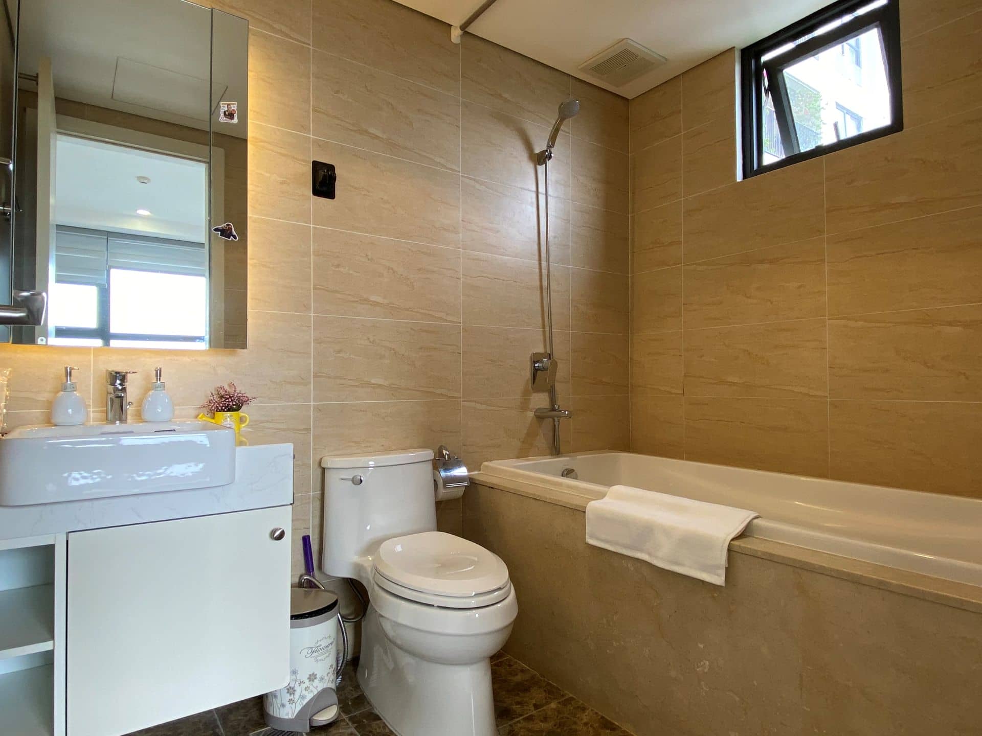 Homestay 3 Phòng Ngủ Vinhomes D'capitale Trần Duy Hưng